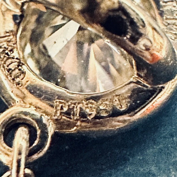 Tiffany & Co .30tcw in Platinum (PT950) Diamond by the Yard Like NEW! - Picture 9 of 16